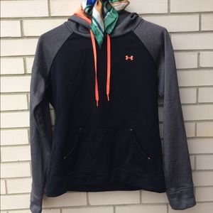 Under Armour Sweatshirt